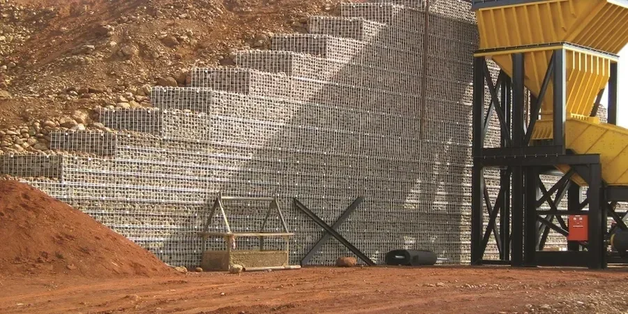 Illustrative image of MSE (Mechanically Stabilized Earth) wall design in Santa Ana